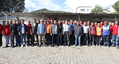 Başkan V. Erkan Özkan çalışma arkadaşları ile bayramlaştı