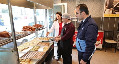 Bayraklı zabıtasından gıda denetimi