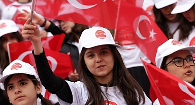 Bin Çocuk Korosu’ndan “Egemenlik” Konseri