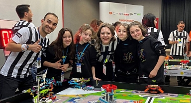 Büyükşehir'den Gölcüklü robotik takımına destek