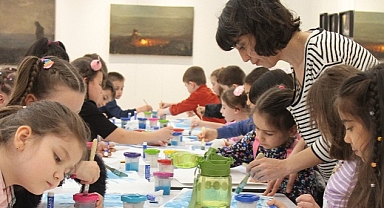 Çocuklar için ‘Sihirli Boya Resim Atölyesi’ Trump Art Gallery’de, 15 Nisan Cumartesi
