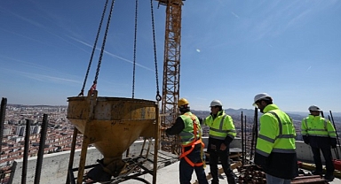 Cumhuriyet Kulesi’nde Çalışmalar Tam Gaz Devam Ediyor