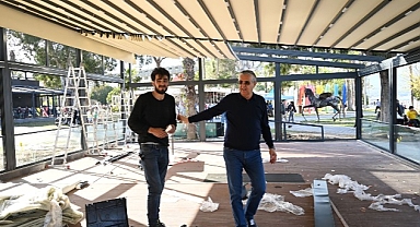 Deniz Kafe’de yenileme çalışmaları devam ediyor