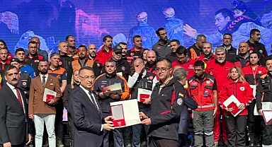 Deprem Felaketinin İsimsiz Kahramanlarına ‘Üstün Fedakârlık Madalyası’