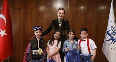 DEÜ'nün Başarılı Miniklerinden Rektör Hotar'a Ziyaret