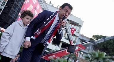 Ekrem İmamoğlu Akhisar ve Turgutlu’da Coşkulu Kalabalıklara Konuştu