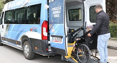 Engelsiz Taksi bayramda görev başında