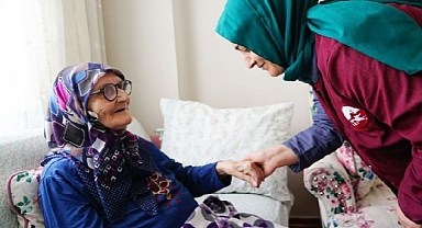 Fatih Belediyesi'nden 65 Yaş Üstü Vatandaşlar İçin Bayram Temizliği