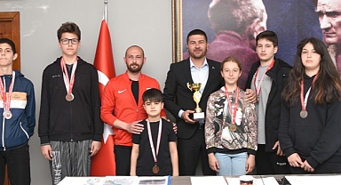 Foça Belediyespor Kulübü Taekwondo Şubesi başarılarıyla Foça’yı gururlandırıyor