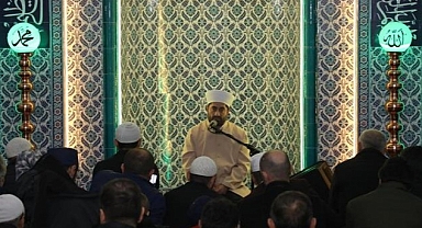 Hafız Ali Derman Teravihte İnegöl Cemaati İle Buluştu