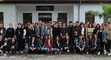 Hollandalı öğrencilerden inovasyon merkezine ziyaret 