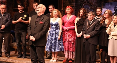 Hüzünlü ve komik bir hikâye: “Gidiş Dönüş Moskova (Retro)”