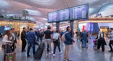 İGA İstanbul Havalimanı’nda Bayram Mesaisi: 5 bin 601 uçuş, 824 bin yolcu