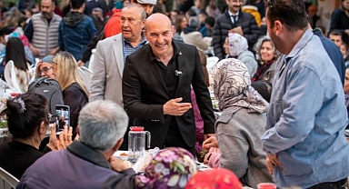 İmece usulü iftar yemeğinde dayanışma örneği