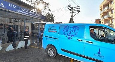 İzmir'de beslenme çantaları İzmir Büyükşehir desteğiyle doluyor