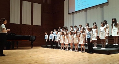 İzmir Uluslararası Çoksesli Korolar Festivali'ne yoğun ilgi