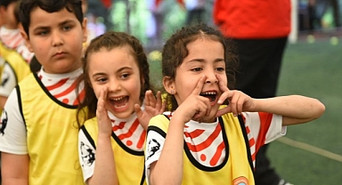 Kadıköy ve Hatay’da 23 Nisan Coşkusu