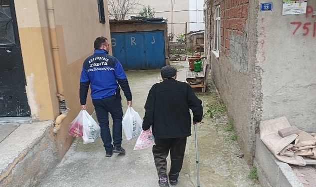 Kocaeli Büyükşehir Zabıtası, Selahattin Amca ve Güler Teyze'yi yolda bırakmadı