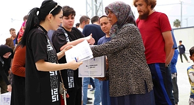 “Konya Konteyner Kentte Bayram Öncesi Çocuklar ve Aileler Unutulmadı”