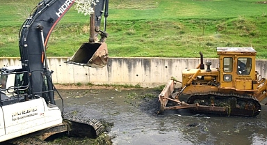 Kumluca Deresi’nde Islah Çalışmaları Devam Ediyor