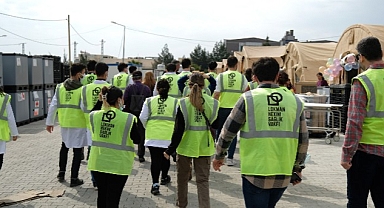 Lokman Hekim Sağlık Vakfından Depremzede Tıp Fakültesi Öğrencilerine Burs Desteği