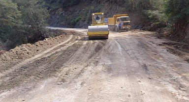Muğla Büyükşehir, Milas’ta 473 Km Yol Çalışması Yaptı