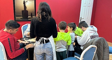 Narlıdere’de Otizmli Bireylere Sanatla Terapi