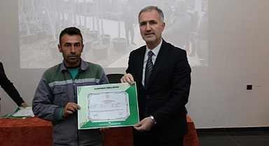 Park Bahçeler Personeli Bahçıvanlık Sertifikalarını Aldı
