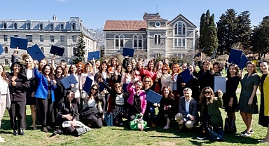 PWN İstanbul “Sağlığa Yön Verecek Kadın Liderler Programı