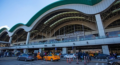 Sabiha Gökçen Havalimanı’nda yurt dışına kayıtlı seçmenler için seçim sandıkları kuruldu