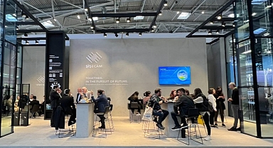 Şişecam BAU Fuarı’nda Sektör Profesyonelleriyle Buluştu