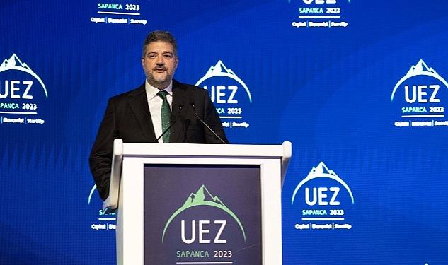 Uludağ Ekonomi Zirvesi 2023 = Hayat Holding Yönetim Kurulu Başkan Yardımcısı ve İcra Kurulu Başkanı M. Avni Kiğılı: