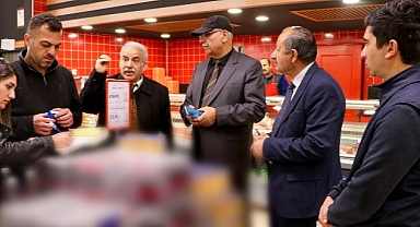 Van Büyükşehir Belediyesi, kent merkezinde bulunan kasap ve şarküterileri denetledi