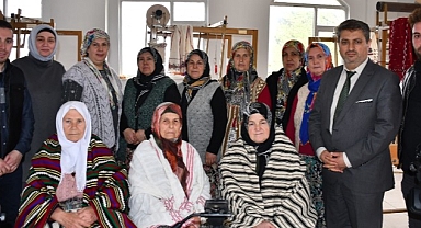 Yarım Asır Sonra İznik’te Tezgah Sesleri Yeniden Yankılanıyor