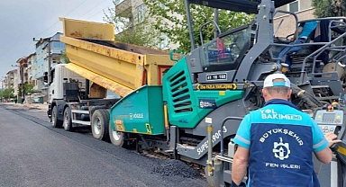 Yol Bakım Timi, Körfez Hamit Kaplan Caddesini asfaltladı