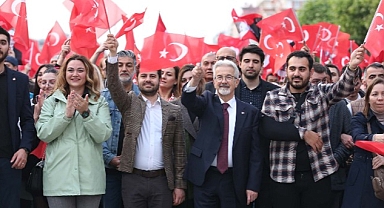 19 Mayıs’ta binlerce kişi İkinci Yüzyıl’a yürüdü