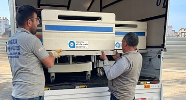 Antalya Büyükşehir Belediyesi hasta ve hasta yakınlarının yanında