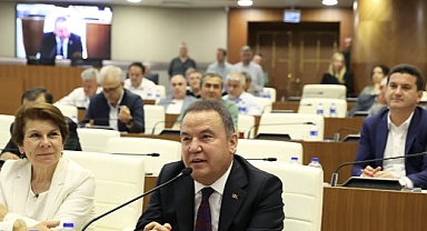 Antalya Büyükşehir ve ASAT'ın 2022 mali yılı kesin hesapları oy birliğiyle kabul edildi