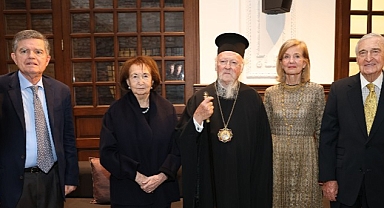 “Aziz İstanbul” Sergisi Galata Rum Okulu’nda Ziyaretçilerle Buluşuyor