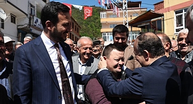 Bağcılar Belediye Başkanı Abdullah Özdemir, memleketi Kastamonu’ya çıkarma yaptı