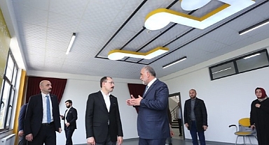 Bakan Muş ve Başkan Sandıkçı Geleceğin Bilim İnsanlarıyla Bir Araya Geldi 