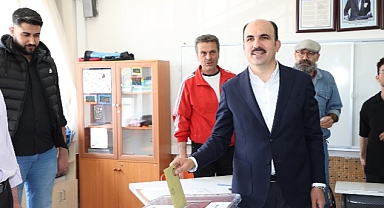 Başkan Altay Cumhurbaşkanlığı Seçimi İçin Oyunu Kullandı