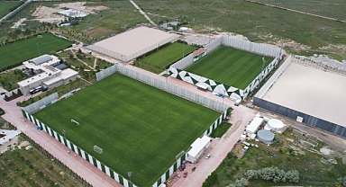 Başkan Altay: “Konyaspor’un Kayacık Tesislerine İki Çim Saha Kazandırıyoruz”