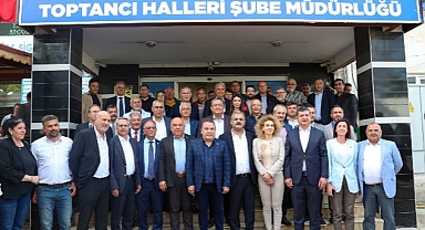 Başkan Böcek'ten Hal Esnafına Ziyaret