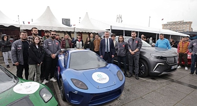 Başkan Büyükakın: Cumhuriyeti çocuklar ve gençler yükseltecek