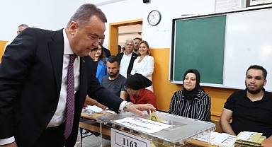 Başkan Muhittin Böcek oyunu kullandı