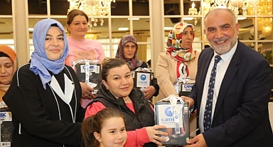 Başkan Sandıkçı, “Annelerimiz yüce gönülleri ve fedakâr ruhları ile daima yanımızdadır”