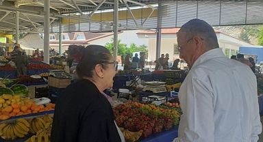 Başkan Topaloğlu Çamyuva pazarında
