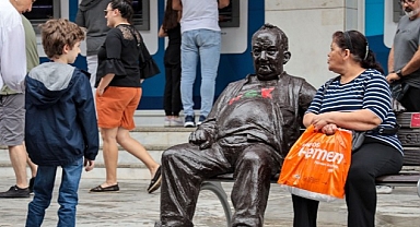 Bir Baba Hindi geri döndü