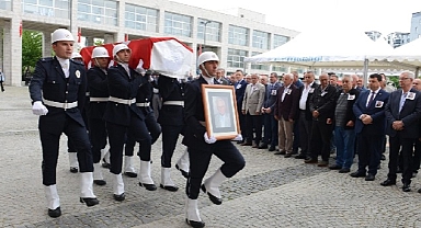 Cumhuriyet Halk Partisi 23. Dönem Bursa Milletvekili Abdullah Özer , son yolculuğuna uğurlandı